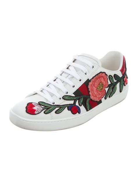 gucci sneakers with flowers